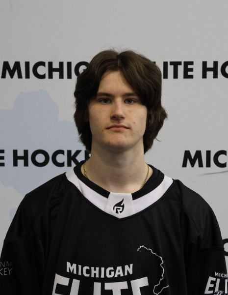 Lucas Wiktorowski Headshot