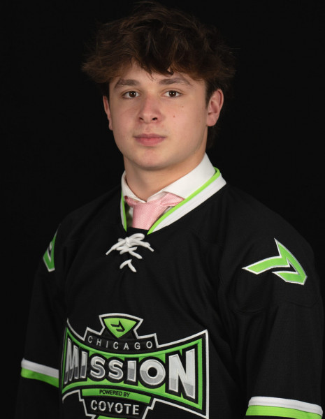 Ari Popovskiy Headshot