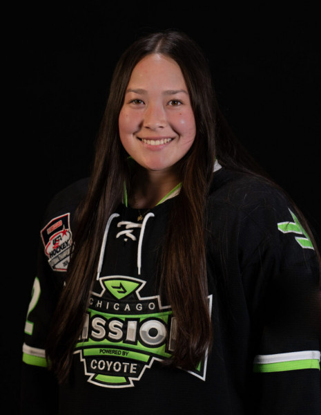 Isabella Gratzl Headshot