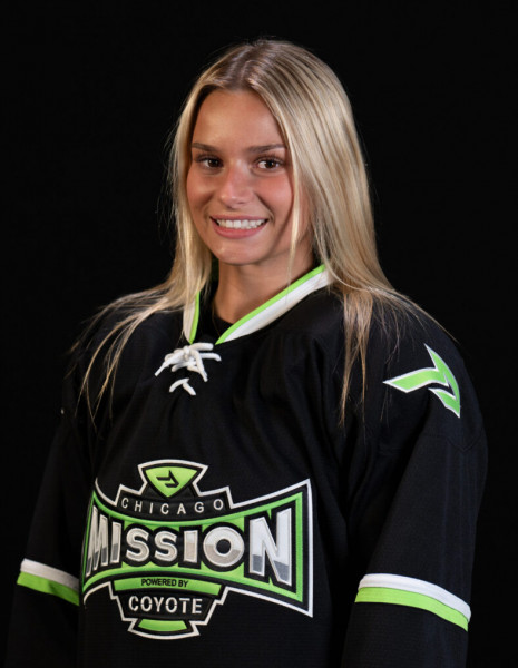 Kiera Hanczar Headshot