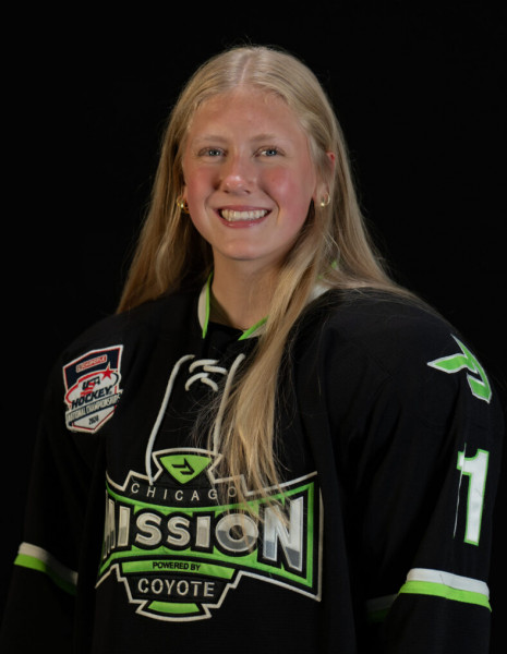 Laine Rettell Headshot