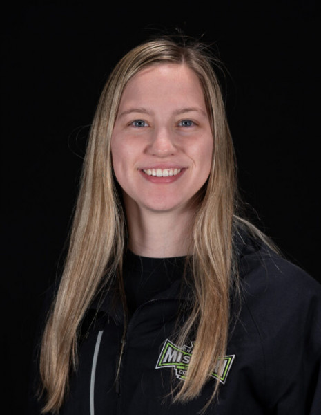 Dakota Golde Headshot
