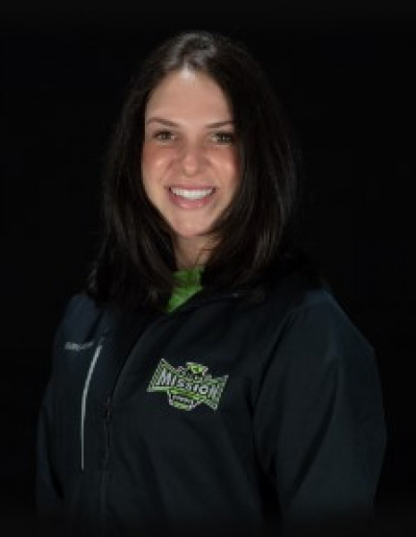 Amanda DiNella Headshot