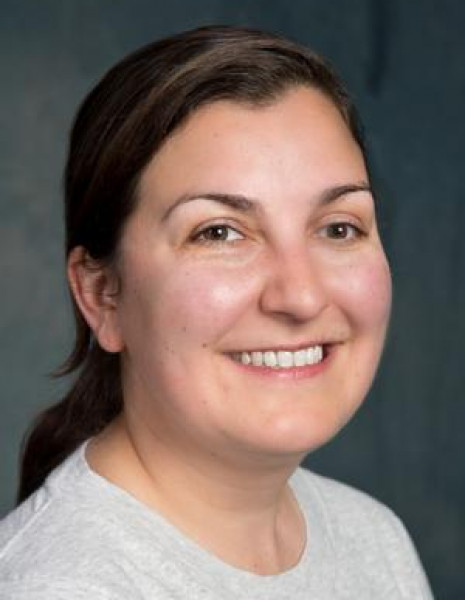 Maura Crowell Headshot